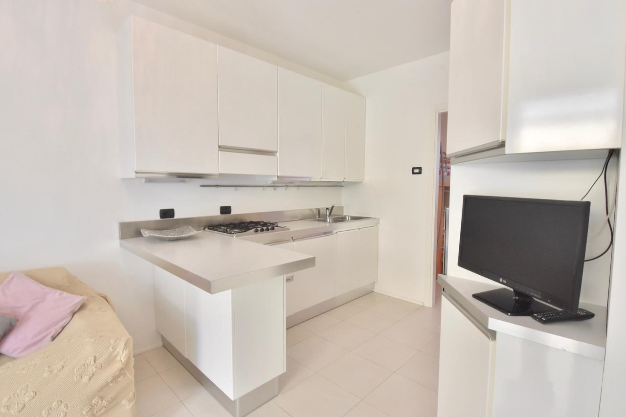 Liro Apartments Lido di Jesolo Exteriör bild