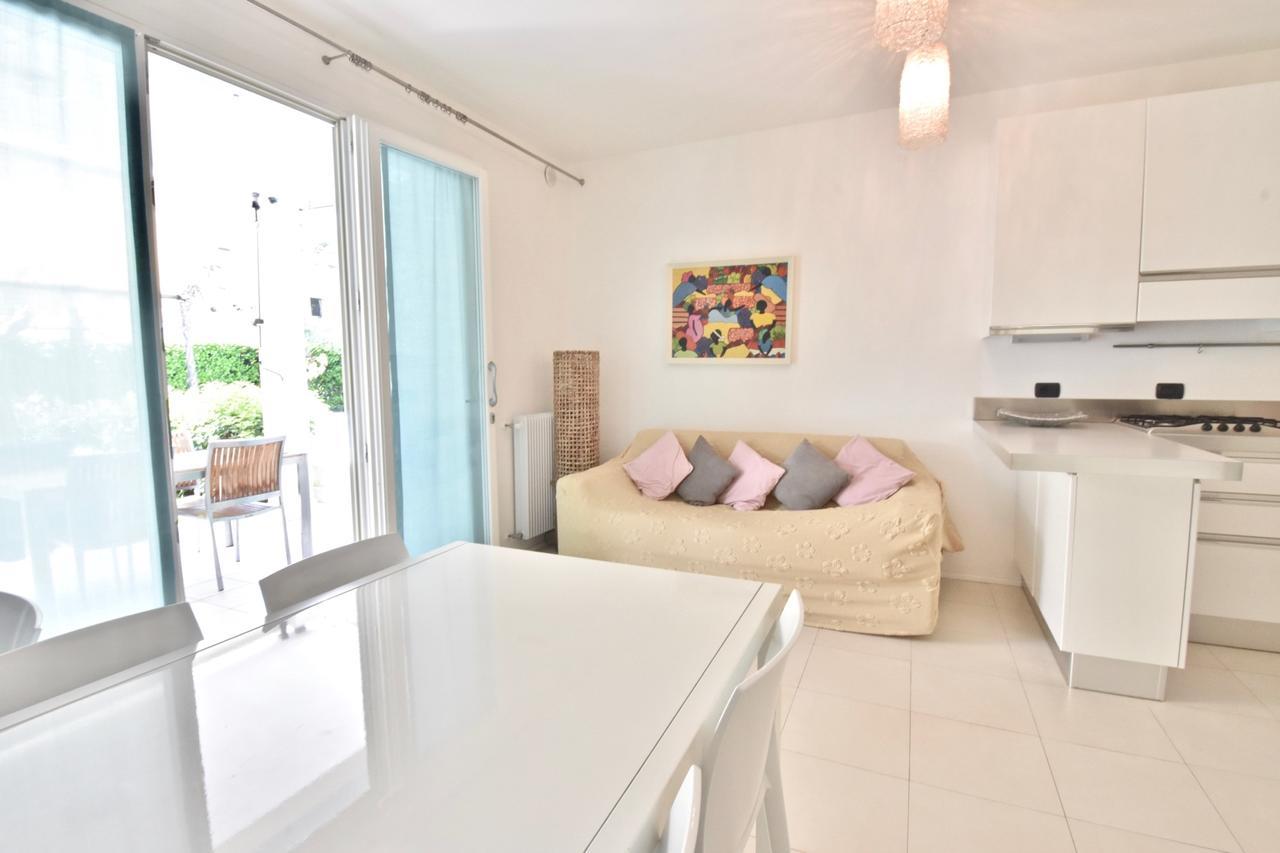 Liro Apartments Lido di Jesolo Exteriör bild