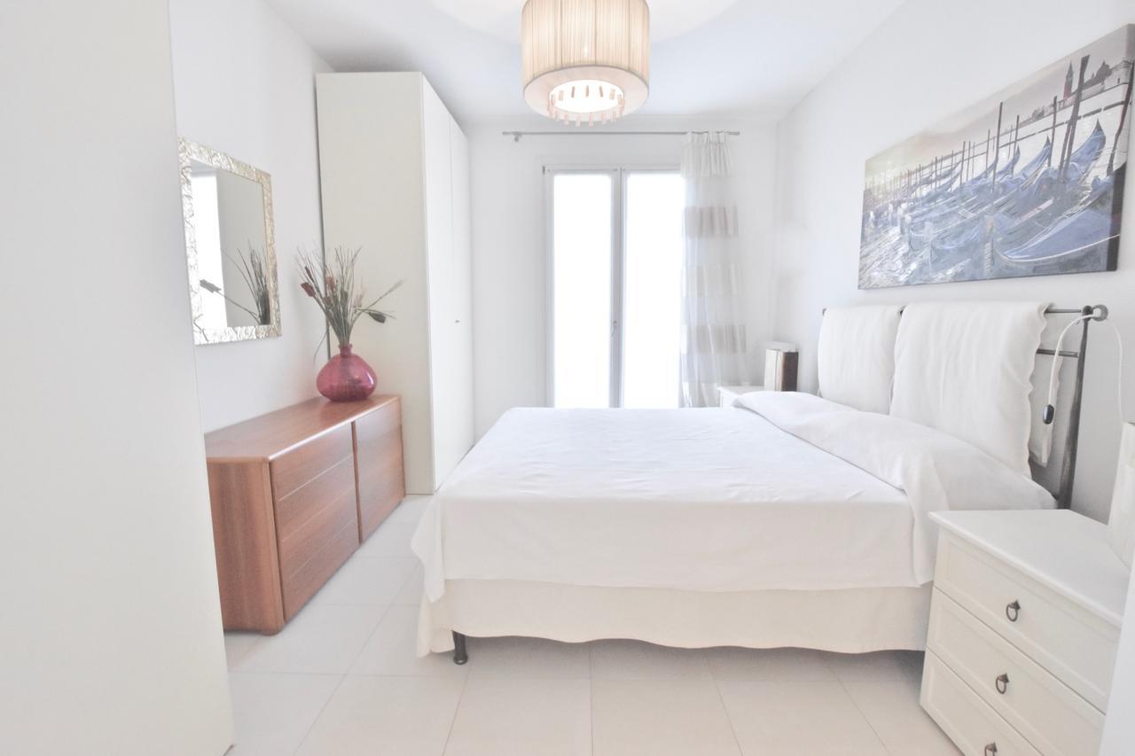 Liro Apartments Lido di Jesolo Exteriör bild